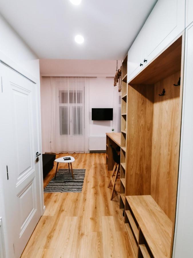 Fly Residence Arad Luaran gambar